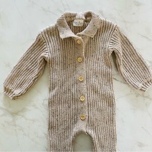 Luna + Luca Ribbed Jumpsuit in Oatmeal color Size 12-18 months